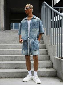 Manfinity EMRG 男士牛仔街頭風休閒刺繡藍色牛仔套裝 - 中等水洗藍 - 查看 4