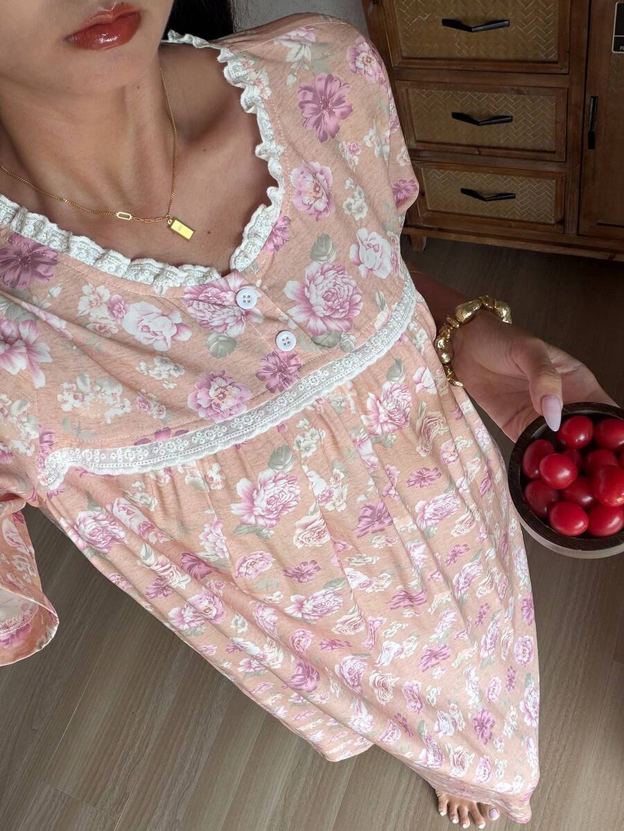 DAZY Women's Floral Print Short Sleeve Nightgown - Pink - View 1