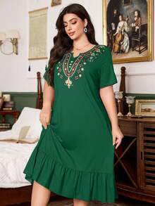 SHEIN Camisón de mujer casual con estampado floral retro, cuello en V, ribete de volantes, manga corta, talla grande - Verde - Ver 3