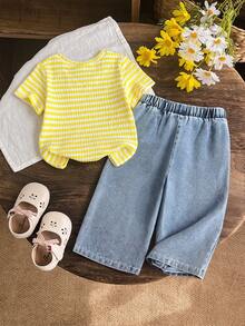SHEIN Playful Pals 嬰兒/幼兒（女童）黃色針織提花短袖T恤與藍色長褲蝴蝶結套裝，時尚休閒女童套裝 - 黃色 - 查看 3