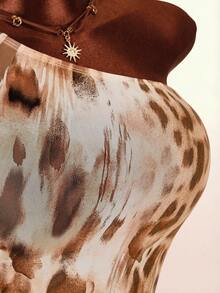Amplova Women's Leopard Print Casual Versatile Daily Wear T-Shirt - Coffee Brown - View 5