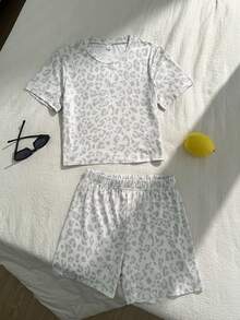 Elladie kids 夏季粉色短袖T恤與短褲2件套，新款貼身短版T恤＋鬆緊腰短褲套裝，休閒運動百搭針織面料，適合前青春期女孩學生，適用於日常穿著、外出、運動與居家 - 灰色 - 查看 4