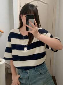 Dazy Plus 女款大尺碼拼色拼接條紋寬鬆 Polo 領中袖休閒夏季 T-shirt - 藍白色 - 查看 8