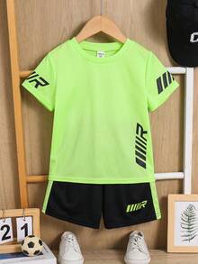 SHEIN 2件組 男童運動質感直條紋短袖T恤與短褲套裝 夏季活動服 童裝運動短褲套裝 男童運動短褲套裝 - 彩色 - 查看 4