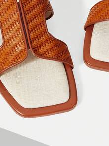 MOTF PREMIUM Sandal Datar Wanita Kasual Musim Panas Baru untuk Liburan Pantai Cokelat - Cokelat 4 - View 5