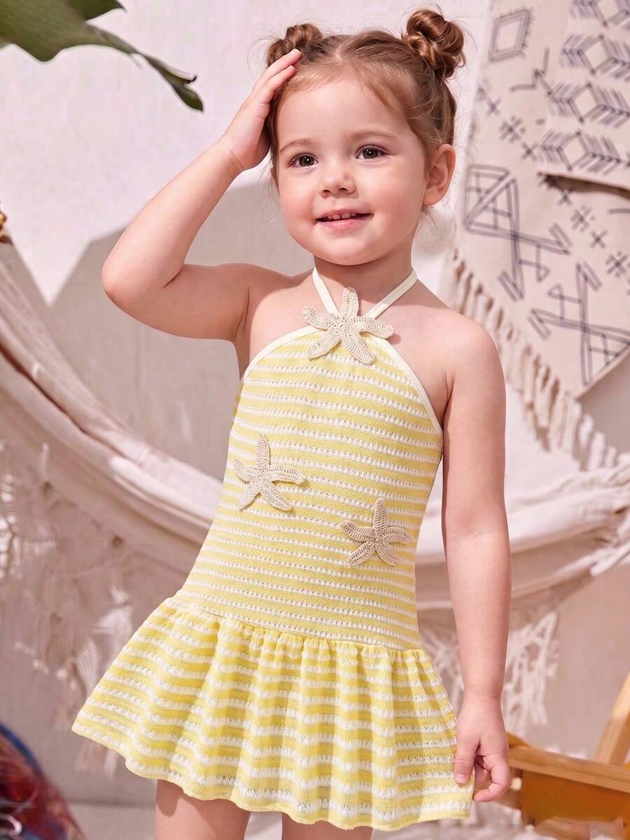 SHEIN Playful Pals 女嬰 YK2 夏季韓系新款時尚甜美洋裝,細肩帶露背彩虹條紋可愛度假套裝 - 黃色 - 查看 1