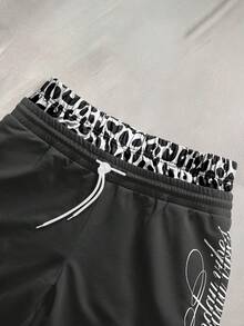 STYNVO Pantalones cortos casuales de verano para hombre con estampado de leopardo, patchwork y gráfico de letras - Gris - Ver 3
