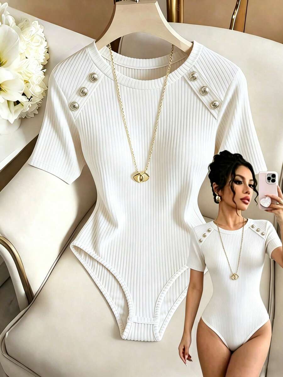 SHEIN Franclia 女款純色圓領鈕扣裝飾短袖連身衣,杏色上衣,杏色上衣,T恤,通勤上衣,女款優雅襯衫,女款休閒襯衫,夏季 - 白色 - 查看 1