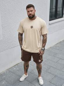 Manfinity Homme 男士大码字母印花圆领短袖T恤和短裤休闲日常套装 - 彩色 - 查看 3