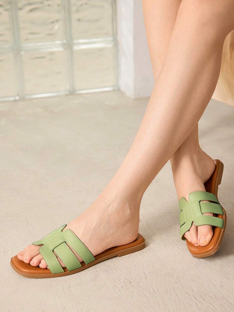 MOTF PREMIUM WOMEN'S COMFORTABLE SIMPLE VERSATILE FLAT SANDALS - Olive Green - View 2