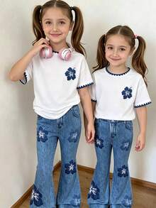 Elladie kids 女童休閒日常穿著深藍色木槿花刺繡圖案白藍對比針織上衣，平滑挺括面料，圓領蕾絲飾邊短袖上衣，高腰喇叭長褲兩件套，女童外出休閒套裝 - 白色 - 查看 4