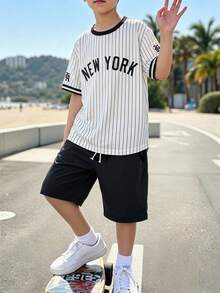 SHEIN 青少年男孩字母條紋圓領短袖T恤與短褲休閒套裝 - 彩色 - 查看 5