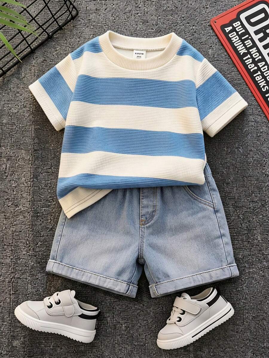 SHEIN 2件組 兒童男孩/女孩 春夏休閒條紋短袖T恤與牛仔短褲套裝,街頭風穿搭 - 彩色 - 查看 1