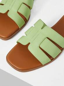 MOTF PREMIUM WOMEN'S COMFORTABLE SIMPLE VERSATILE FLAT SANDALS - Olive Green - View 5
