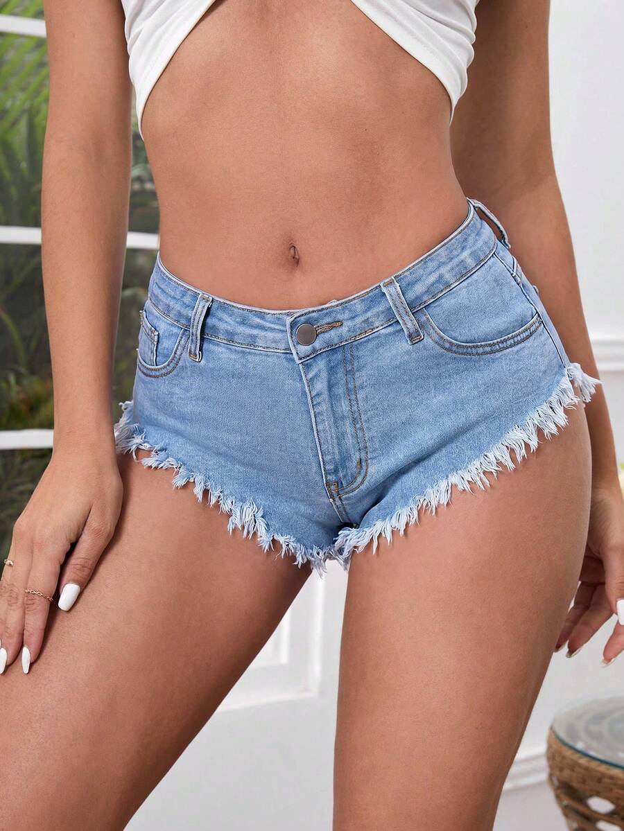 SHEIN SXY 女款休閒百搭日常牛仔短褲,附口袋、鈕扣與毛邊下擺 - 淺色水洗藍 - 查看 1