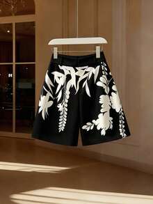 GlowEve CURVE Pantalones cortos de línea A con estampado de moda para mujer de talla grande, primavera-verano, para ir al trabajo - Negro - Ver 1