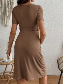 SHEIN 孕婦純色V領哺乳功能休閒日常穿著洋裝 - 棕色 - 查看 2