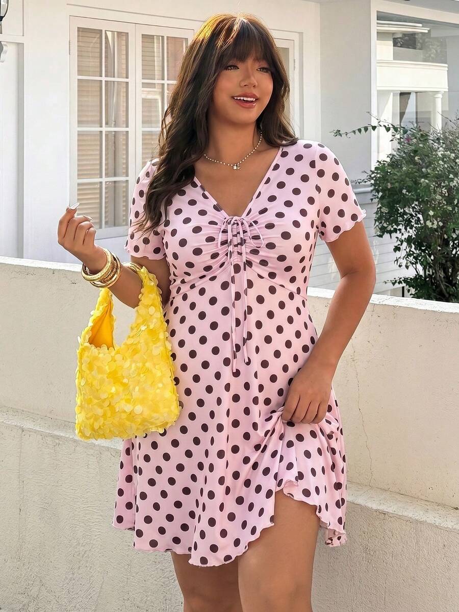 SHEIN EZwear 粉色圓點女款大尺碼前繫帶短袖洋裝 - 粉色 - 查看 1