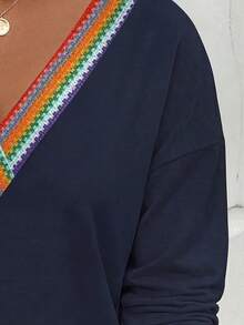 Selamara 女款秋冬新款熱銷彩色條紋印花休閒百搭大尺碼T恤 - 藏蓝色 - 查看 3