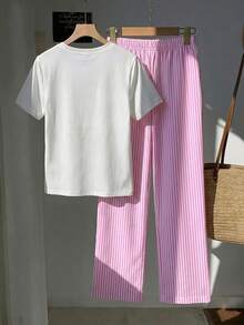 Comfortcana 2件組刺繡圓領短袖上衣與條紋印花長褲，休閒風 - 彩色 - 查看 2
