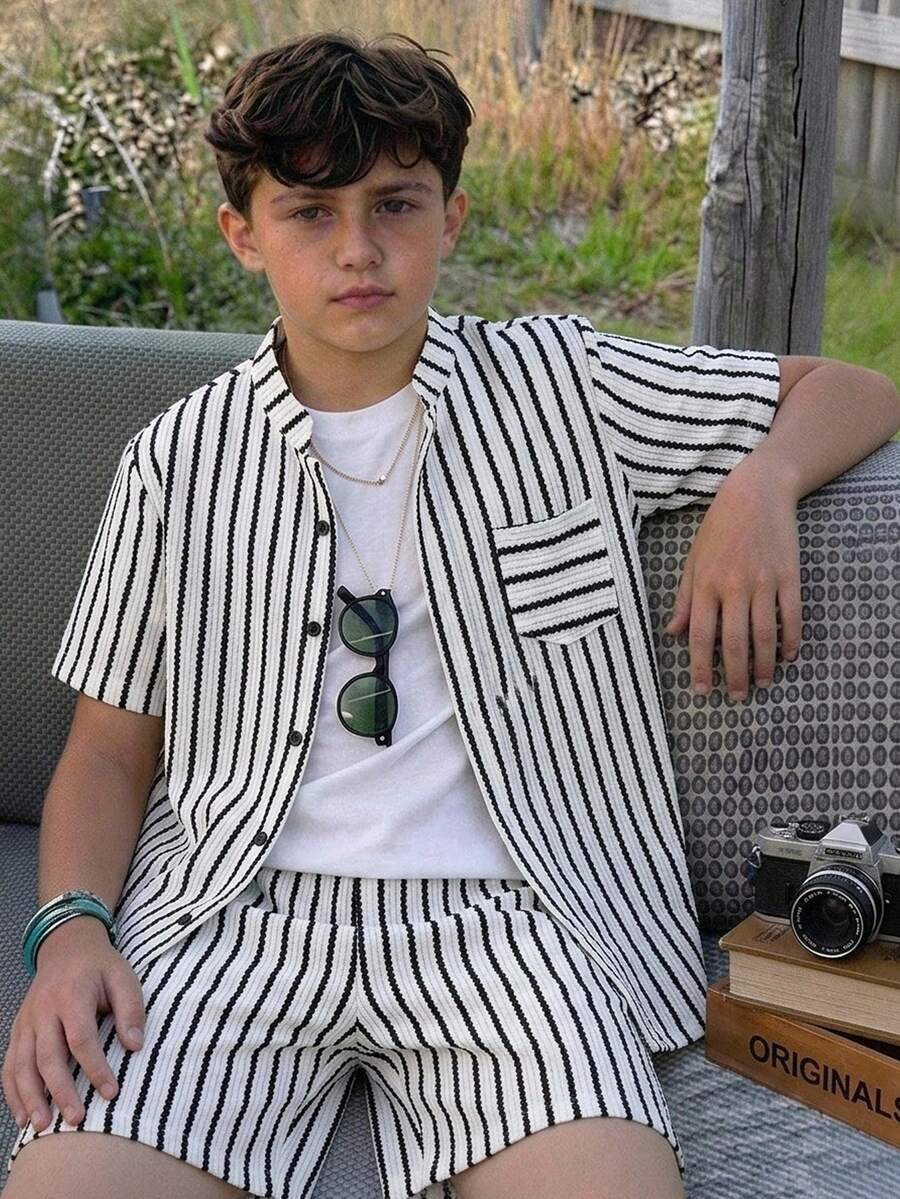 2pcs/Set Teen Boys Casual Textured Fabric Half-Button Shirt & Striped Shorts Outfit, Simple & Comfortable For Daily Commute, Vacation And Outings - Black and White - View 1