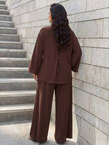 SHEIN Lady CURVE 秋冬新款大尺碼女款純色綁帶長袖上衣寬鬆休閒套裝褲裝套裝 棕色寬腿優雅套裝 - 咖啡棕 - 查看 2