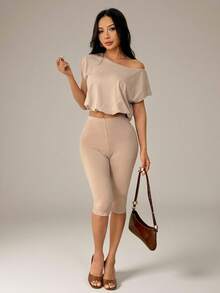 SHEIN PETITE Women's Solid Color Asymmetric Neck Top And Mid-Length Pants Casual Daily Set ,Petite Women - Khaki - View 3