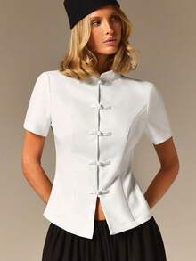 COSMINA Top elegante de manga corta con diseño de botones de rana de unicolor para mujer - Blanco - Ver 4