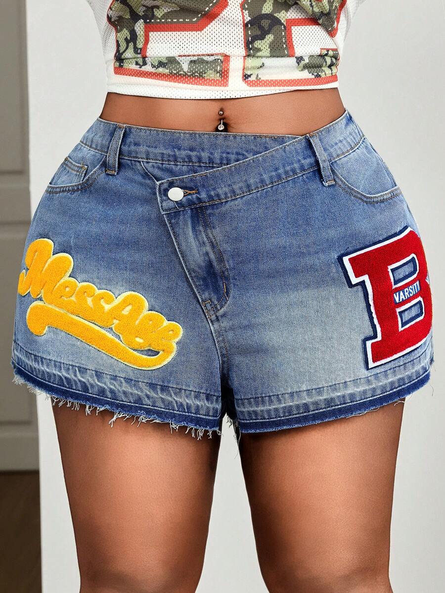 Slaydiva Shorts de mezclilla azul sin estiramiento con cintura asimétrica y ajuste ceñido para mujer de talla grande, atuendos de verano para festival - Lavado ligero - Ver 1