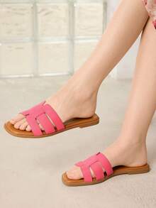 MOTF PREMIUM WOMEN'S COMFORTABLE SIMPLE VERSATILE FLAT SANDALS - Baby Pink - View 2