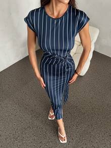 SHEIN Tall Vestido casual y minimalista de estilo náutico en azul marino con estampado de rayas blancas de cuerda de cáñamo. - Azul Marino - Ver 5