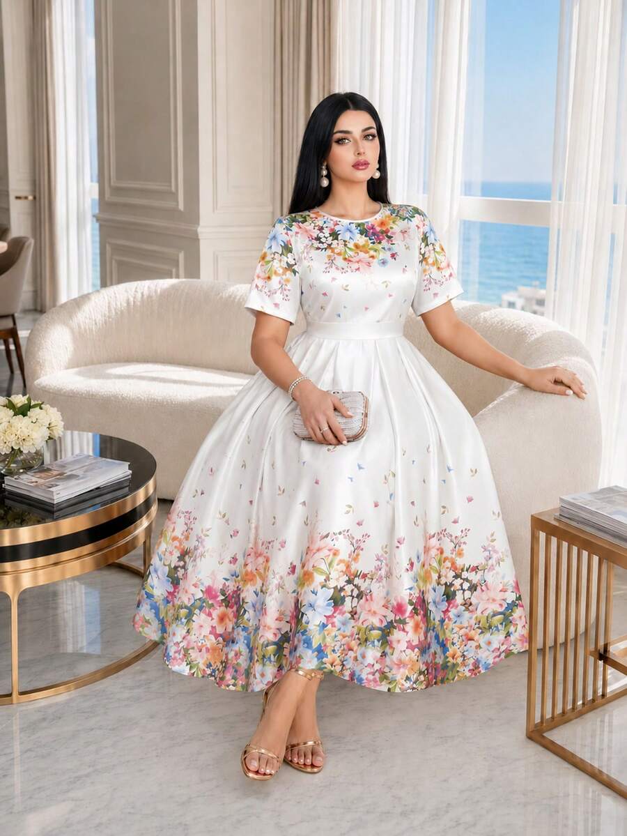 SHEIN Lady 大码碎花圆领短袖连衣裙 - 彩色 - 查看 1