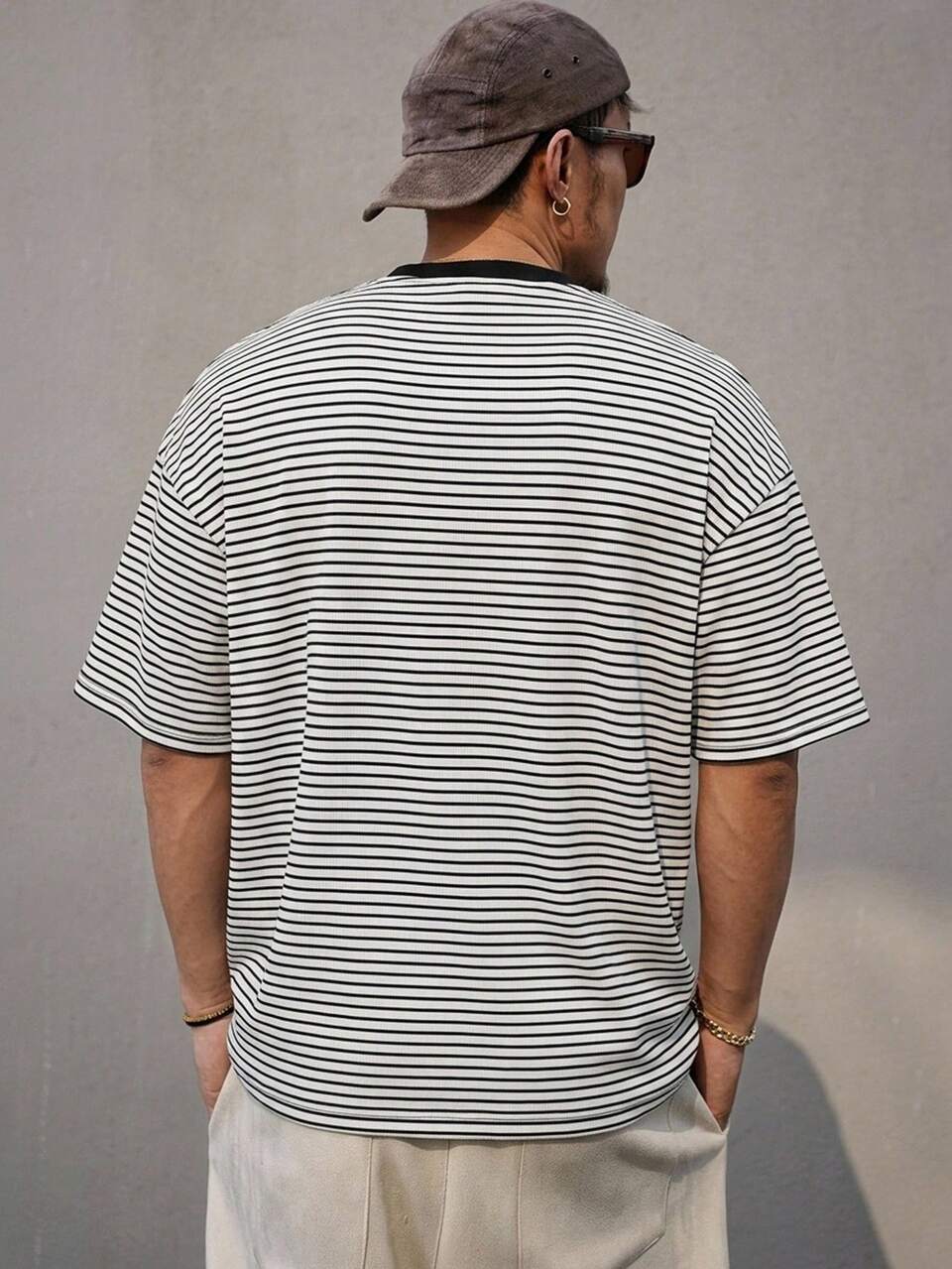 Men's Short Sleeve Striped Pleated Design T-Shirt, Summer