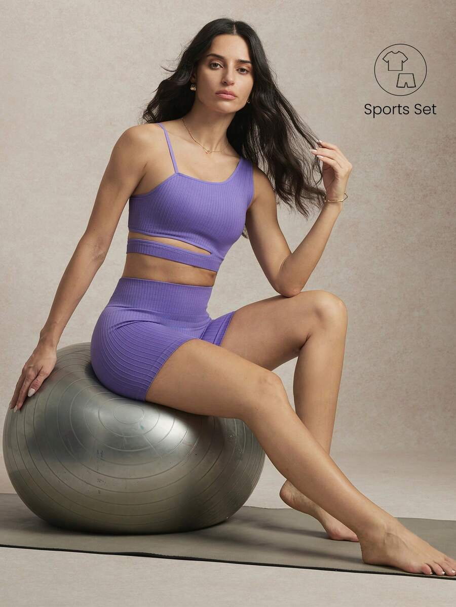 Activina 女款紫色夏季運動休閒健身 2件套,吸濕排汗工字背心與短褲,無縫瑜伽皮拉提斯運動服套裝 - 紫色 - 查看 1