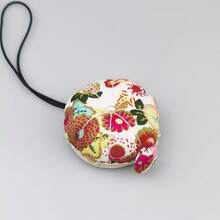 1pc Beautiful Flower Pattern Sewing Pin Cushion Sewing Accessories Sewing Pin Cushion Needle Cushion Needle Pillow Wrist Pin Cushion - multicolor - View 10