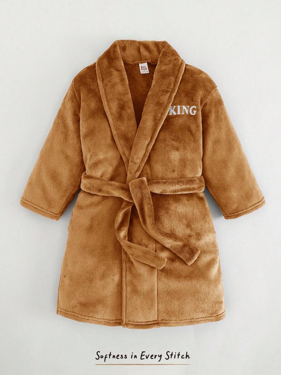Cozy Pixies 兒童小男孩秋冬字母圖案抓絨內裡加厚連帽長袖綁帶式晨袍,適合居家、浴室、海灘使用 - 棕色 - 查看 1