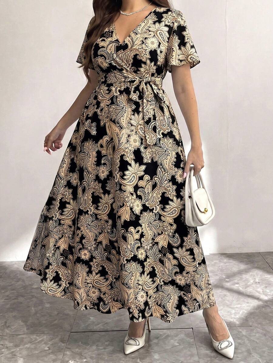 Modelyn Casual Elegant Minimalist Retro Floral Pattern Loose Plus Size Dress Suitable For Summer Vacation Black And White - Multicolor - View 1