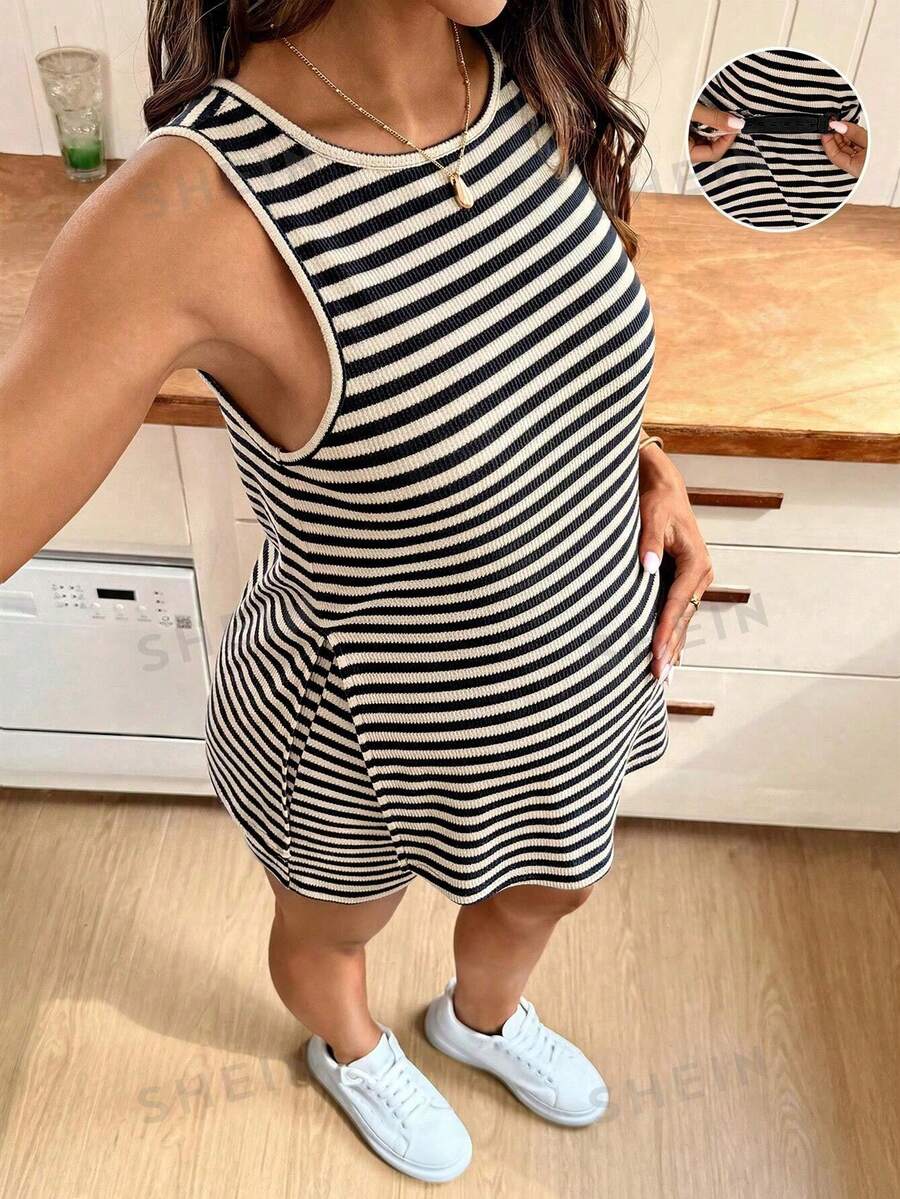 SHEIN 2件組孕婦條紋圓領側開衩下擺背心上衣與可調腰圍短褲套裝 - 彩色 - 查看 1