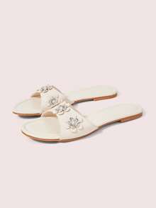 CUCCOO DOLLMOD Off-White, Metallic Pearl Flower Decoration, Flat-Bottomed Sandals, Women's Fresh And Sweet Style Outside Slippers - Apricot - View 2