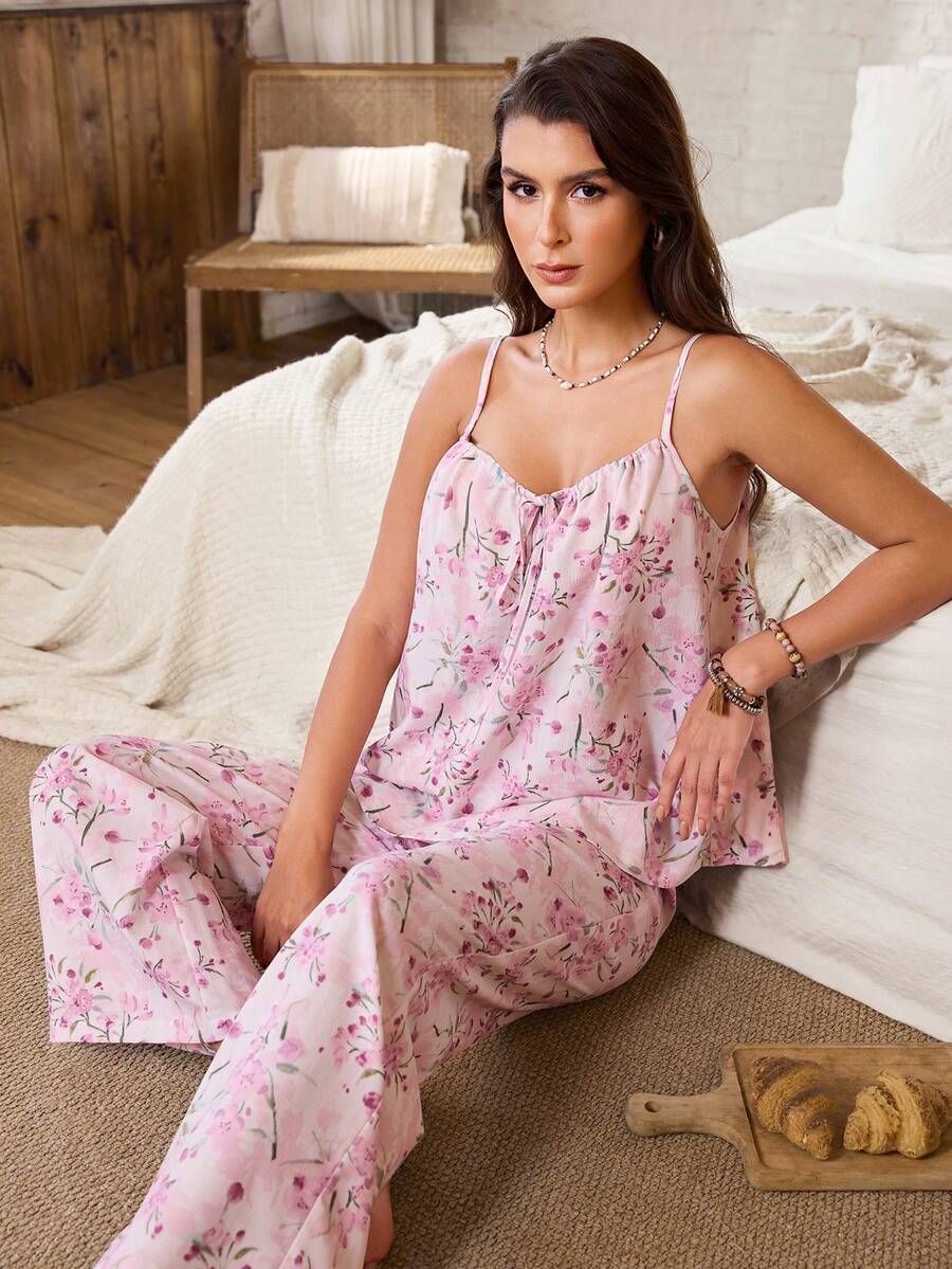 Serenescape Conjunto de pijama para mujer con camisola de lazo delantero y estampado floral pequeño & pantalones largos - Multicolor - Ver 1