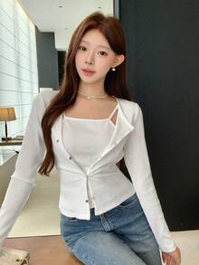 DAZY 春秋細肩帶背心上衣 & 短版開襟外套套裝 女款T恤 2件組 - 白色 - 查看 12
