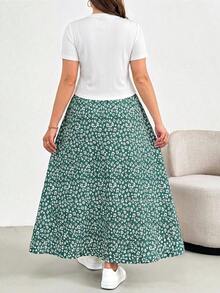 SHEIN Essnce Conjunto de dos piezas de verano para mujer talla grande, conjunto de manga corta, conjunto de falda estampada de dos piezas, conjunto casual y cómodo para mujer talla grande, ropa de mujer estampada, conjuntos de verano para mujer, conjuntos de descanso para mujer, conjunto de dos piezas para vacaciones, conjunto de verano de 2 piezas, conjuntos de verano para mujer - Verde Oscuro - Ver 2