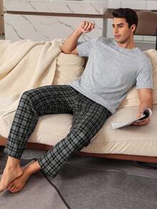 SHEIN Provexi 男士純色短袖上衣與格紋長褲居家休閒套裝 - 淺灰色 - 查看 9