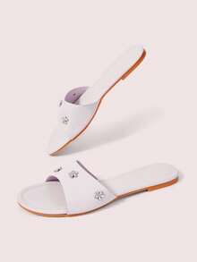 CUCCOO DOLLMOD Sandalias planas cómodas de color púrpura claro para mujer, sandalias planas de estilo dulce con flor pequeña de metal y strass - Morado claro - Ver 3