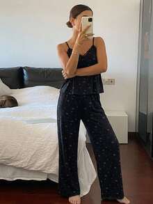 DAZY 2件組女款夏季睡衣套裝，蝴蝶結圖案蕾絲拼接無袖背心上衣與寬鬆直筒長褲 - 黑色 - 查看 5