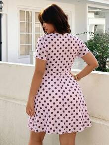 SHEIN EZwear 粉色圓點女款大尺碼前繫帶短袖洋裝 - 粉色 - 查看 3