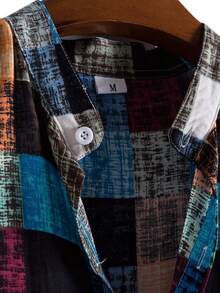 Manfinity Homme Camisa de manga corta con cuello alto y abotonadura sencilla a cuadros para hombre (corte aleatorio) - Multicolor - View 4
