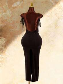 Amplova Vestido maxi ajustado con escote cuadrado, tirantes finos, lazo, espalda descubierta, fruncido y abertura alta - Marrón - Ver 6