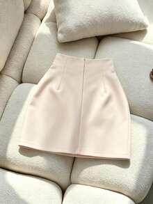 Franclia Elegant Slim Fit Metal Buckle Pleated Bodycon Mini Skirt Casual Commute A-Line Skirt Sexy Women's Skirt - Apricot - View 2