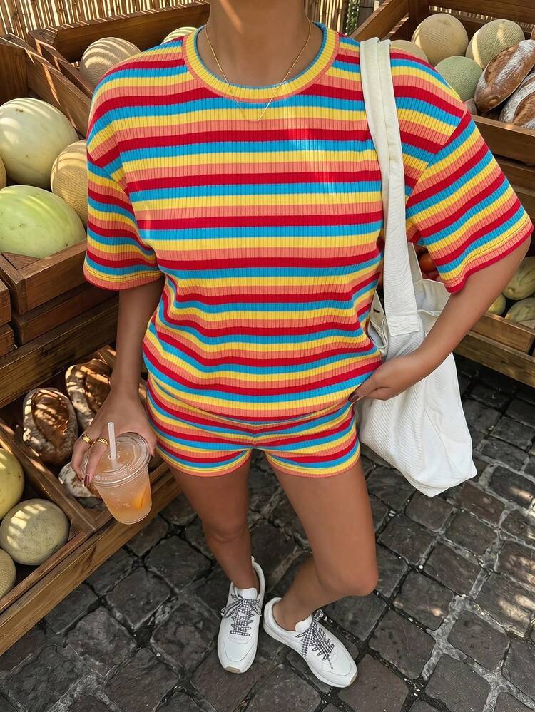 SHEIN Teen Girls Casual Vacation Colorful Striped Loose Short Sleeve T-Shirt And Shorts Set - Multicolor - View 5